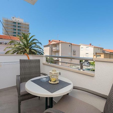 Apartmani Mona Makarska Zewnętrze zdjęcie