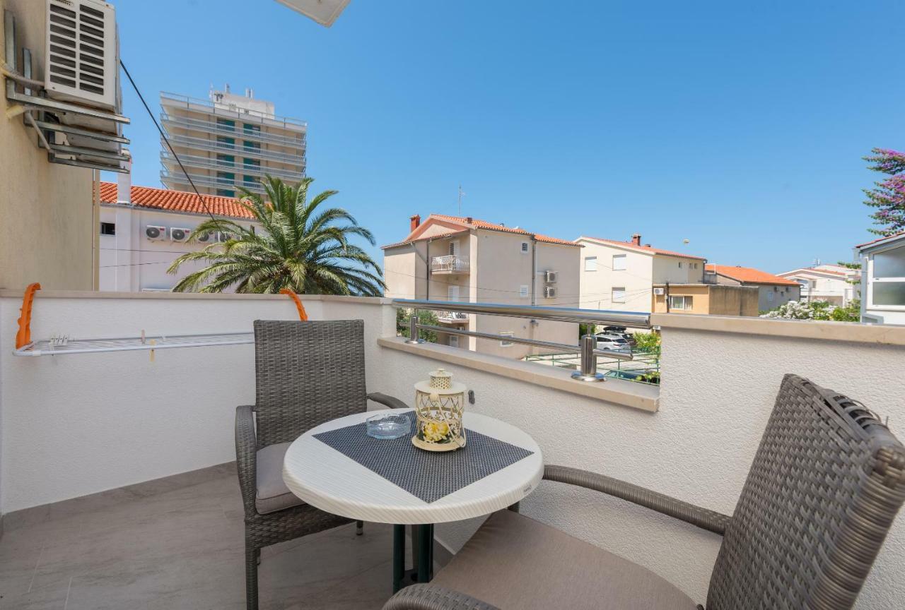 Apartmani Mona Makarska Zewnętrze zdjęcie