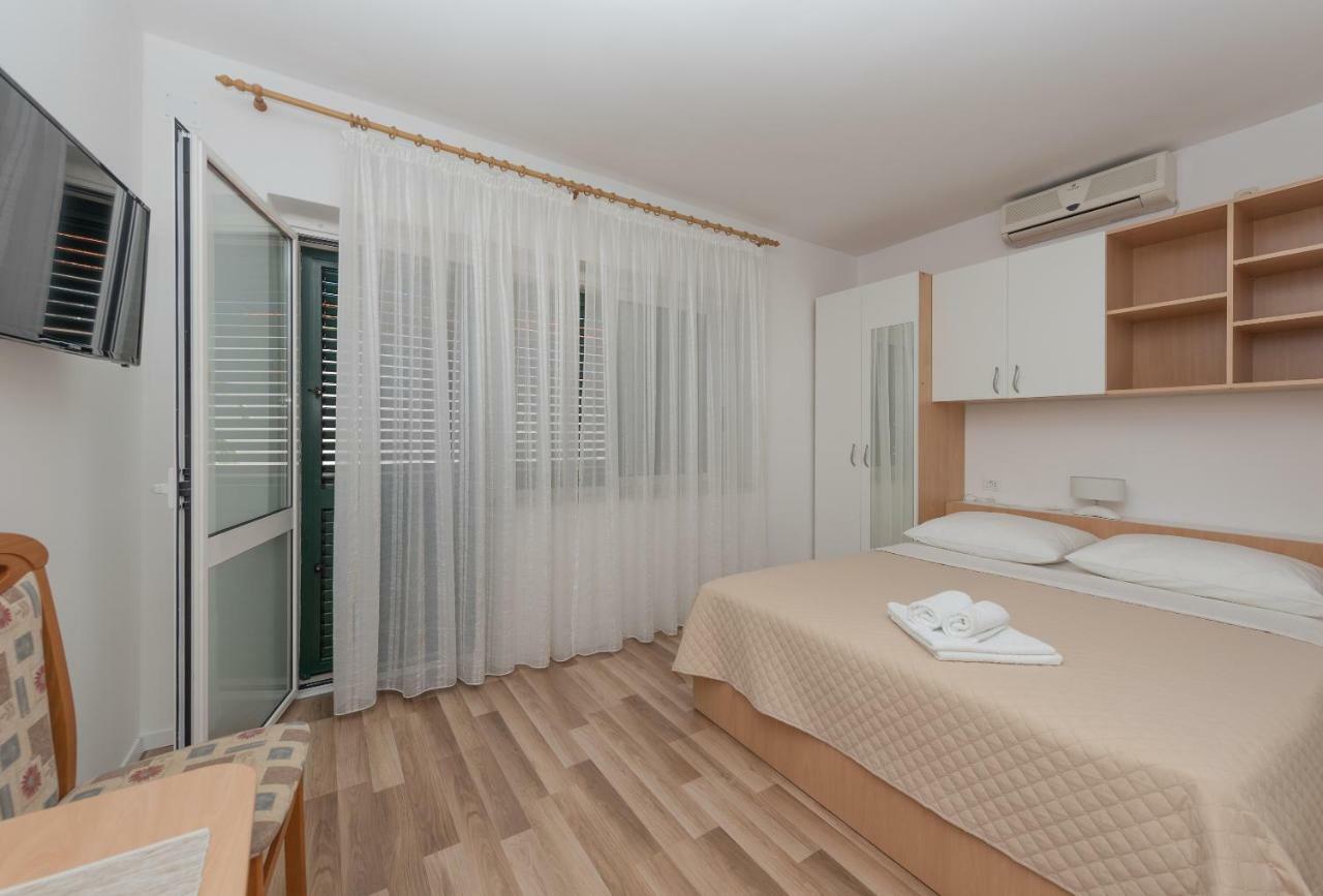 Apartmani Mona Makarska Zewnętrze zdjęcie