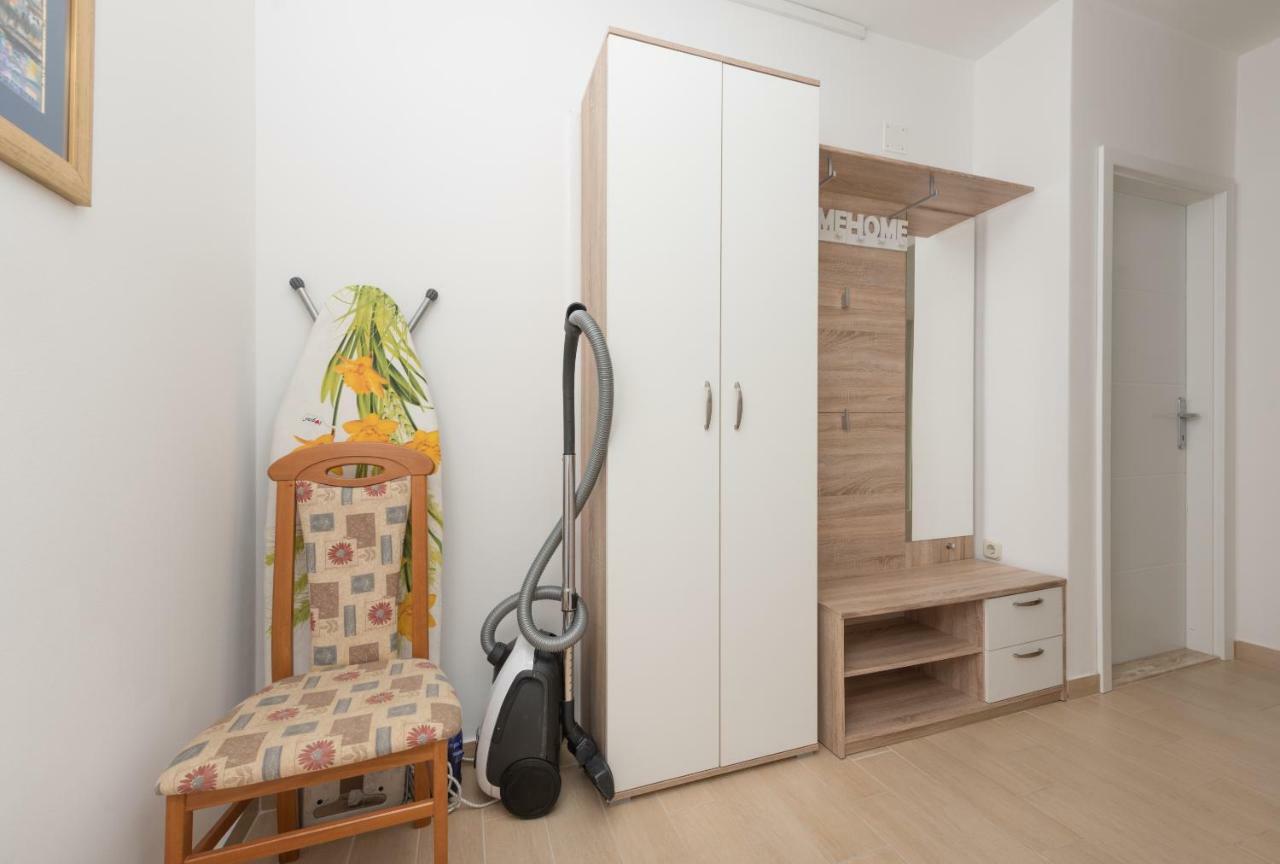 Apartmani Mona Makarska Zewnętrze zdjęcie