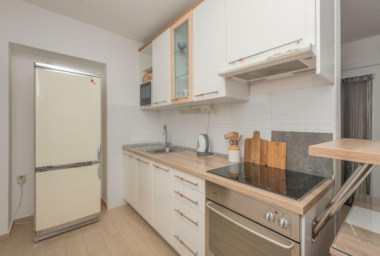 Apartmani Mona Makarska Zewnętrze zdjęcie
