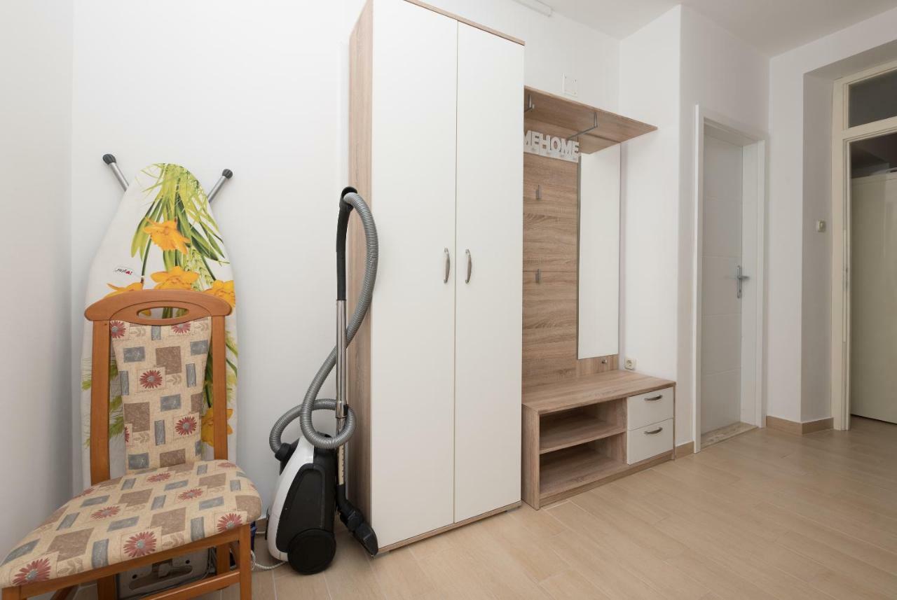 Apartmani Mona Makarska Zewnętrze zdjęcie