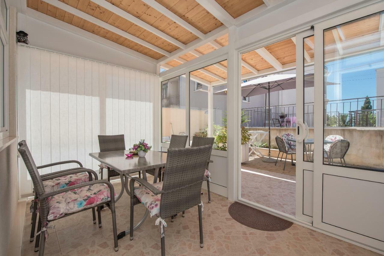 Apartmani Mona Makarska Zewnętrze zdjęcie