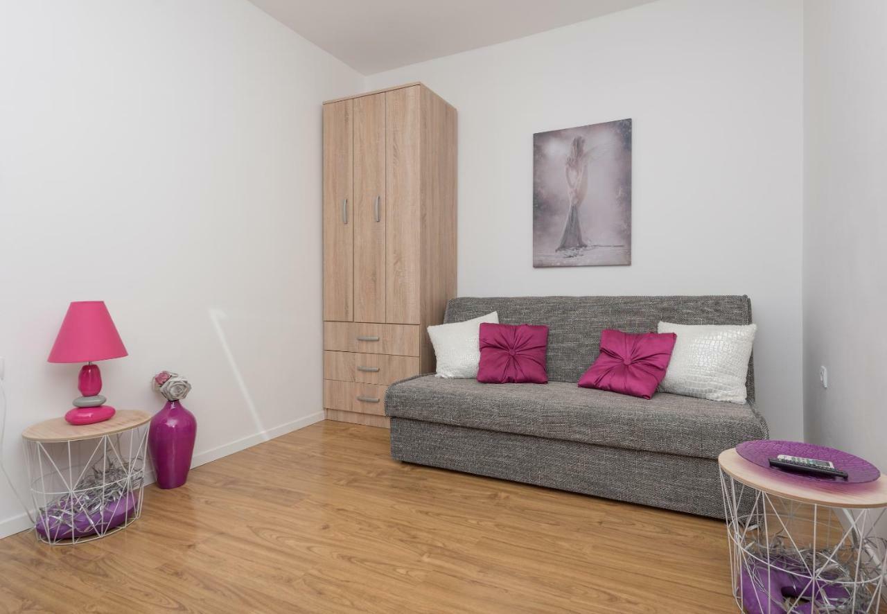Apartmani Mona Makarska Zewnętrze zdjęcie