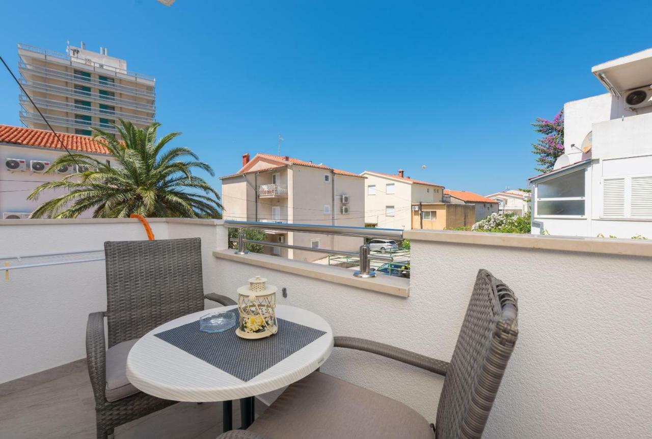Apartmani Mona Makarska Zewnętrze zdjęcie