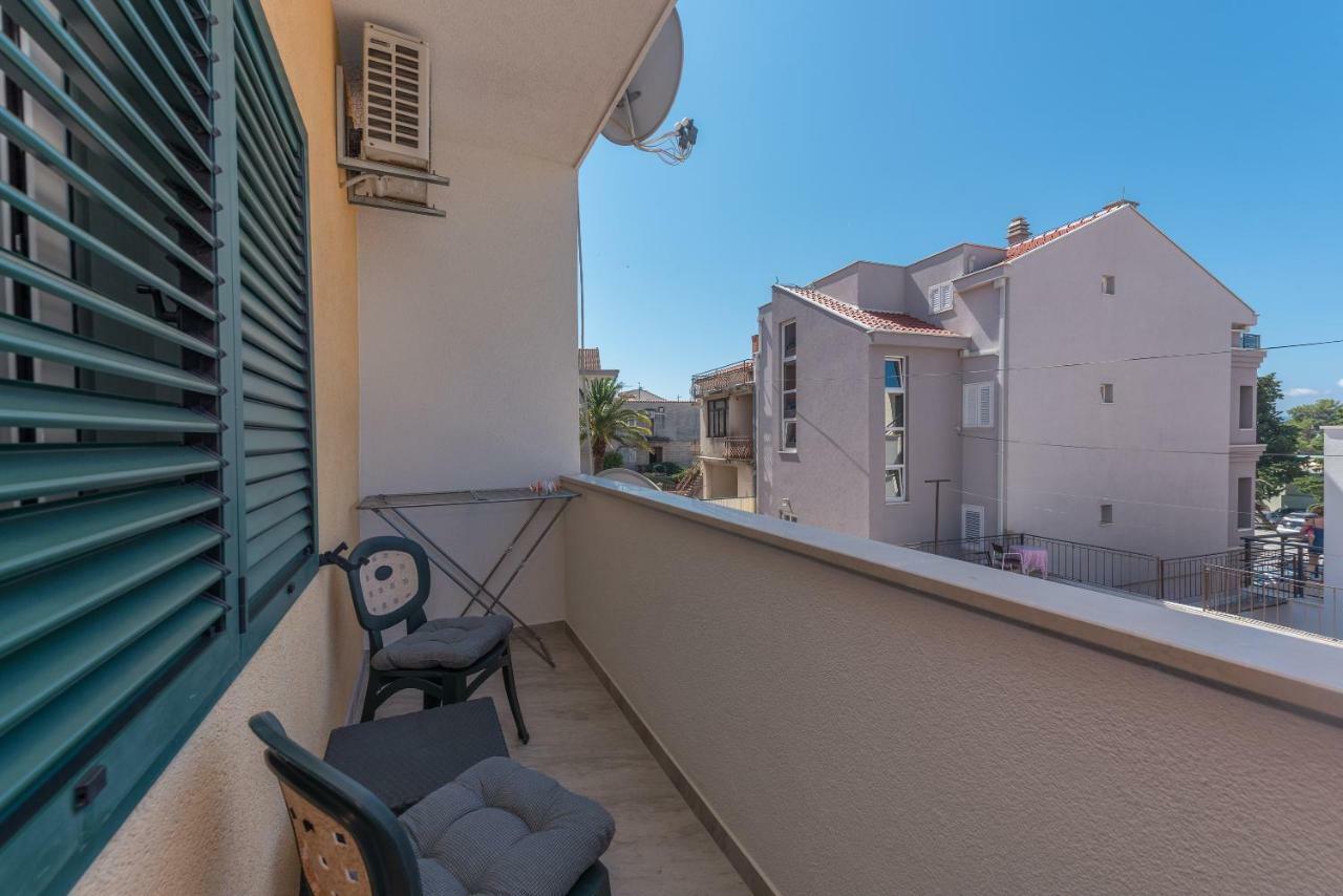 Apartmani Mona Makarska Zewnętrze zdjęcie